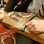 お琴修理の様子